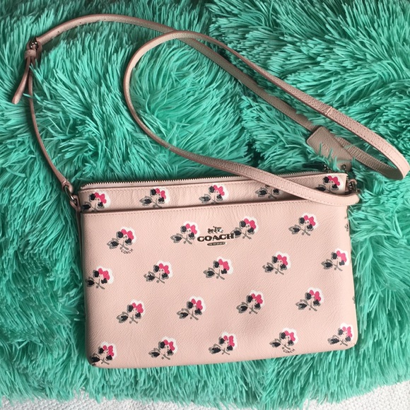 Coach Purse - Picture 2 of 5